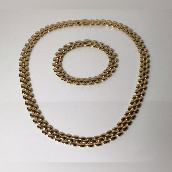 Gold Tone Panther Link / Brick Link Chain Necklace & Bracelet Set - Picture 2 of 9